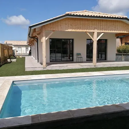 Villa Adishatz, New House, Pool & Garden Hourtin